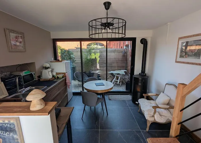 Le Pigeonnier Apartment *